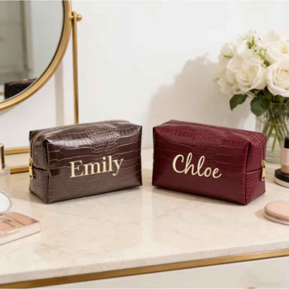 刺繍が施されたクロックス風メイクアップバッグ。パーソナライズ - Travel Accessories Gifts For Her のレビューと価格