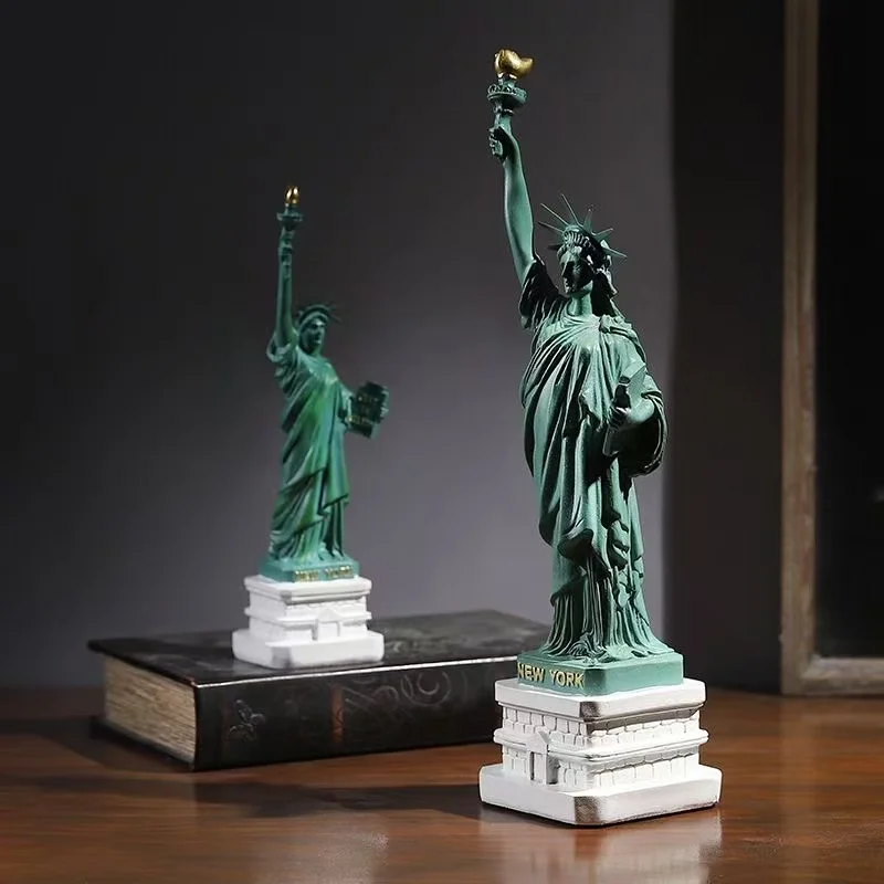自由の女神像の模型。デスクアクセサリー、コレクション、旅行の - Travel Accessories New York のレビューと価格