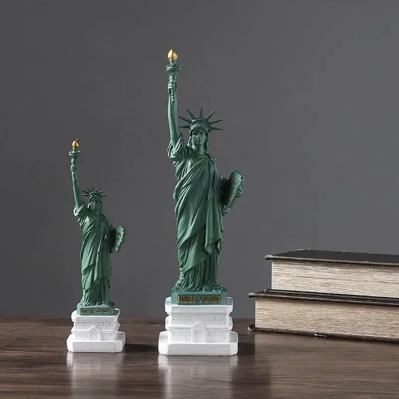 自由のニューヨーク像モデル、オフィスデスクアクセサリー、収集 - Travel Accessories New York のレビューと価格