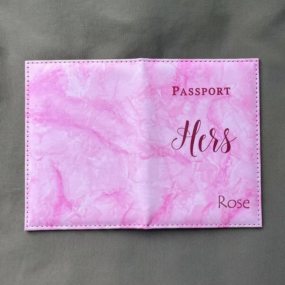 パーソナライズされた大理石柄パスポートカバー カスタマイズさ - Travel Accessories Gifts For Her のレビューと価格