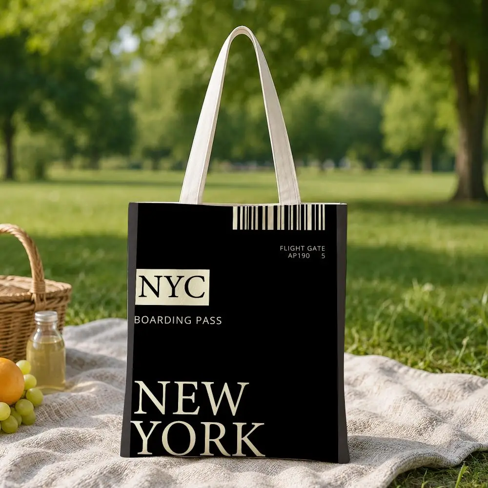ニューヨーク ボーディングパス収納バッグ 女性用キャンバスト - Travel Accessories New York のレビューと価格