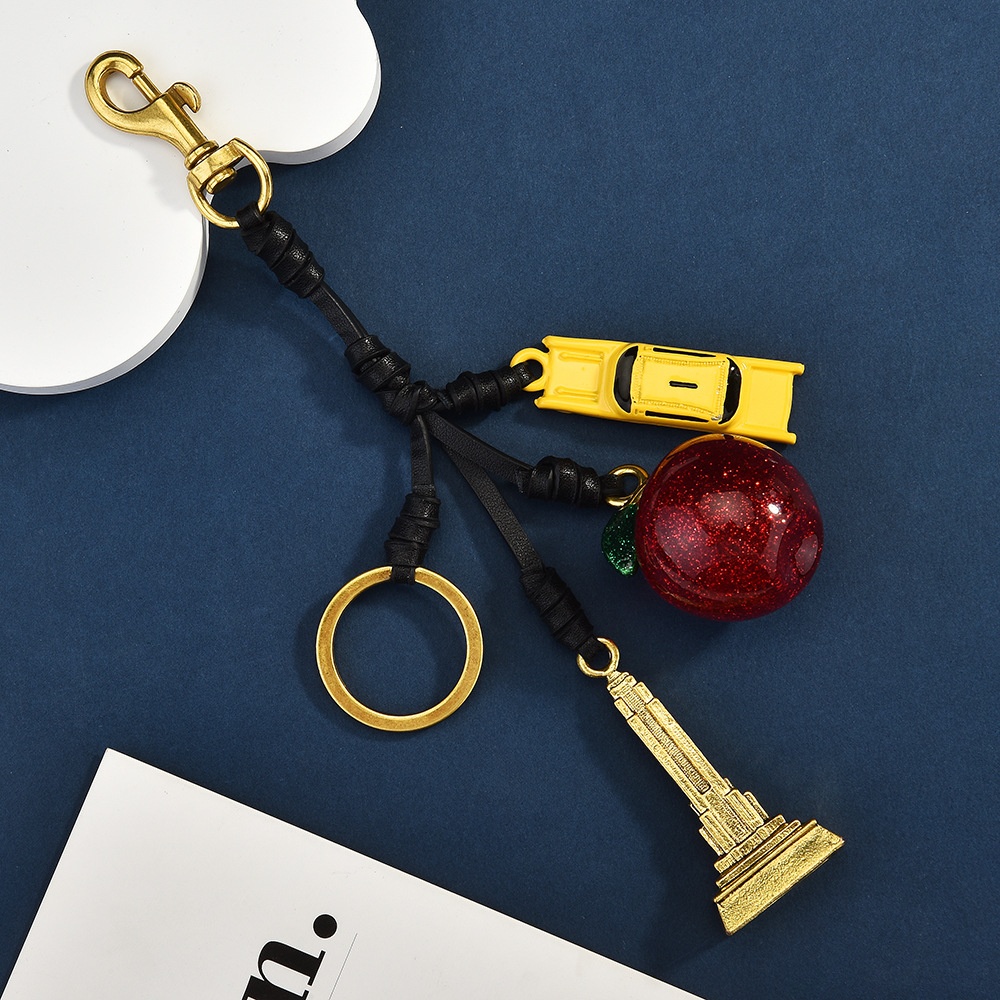 バッグチャーム キーチェーン ニューヨーク市をテーマにしたア - Travel Accessories New York のレビューと価格