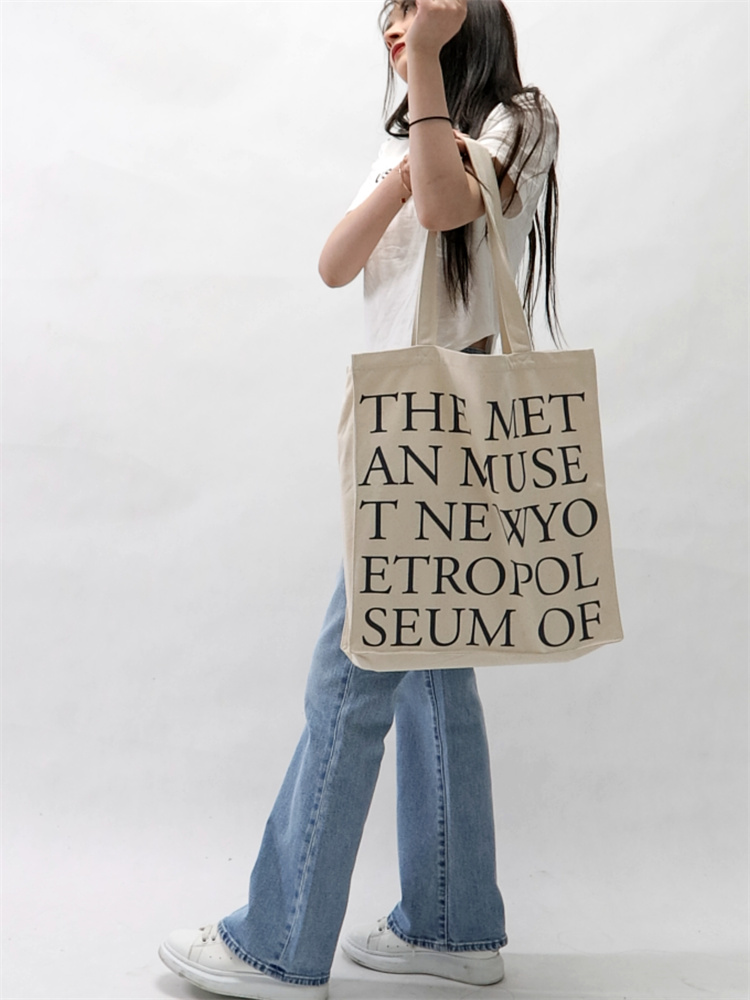 ニューヨークメトロポリタン美術館ロゴユニセックスキャンバスシ - Travel Accessories New York のレビューと価格